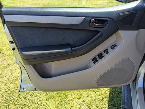 Used 2005 Toyota 4Runner 2WD image 12