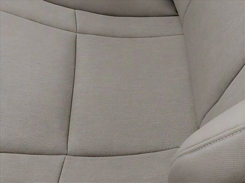 Used 2025 Honda Accord LX image 28