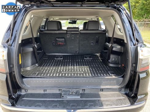 Used 2022 Toyota 4Runner Limited image 18