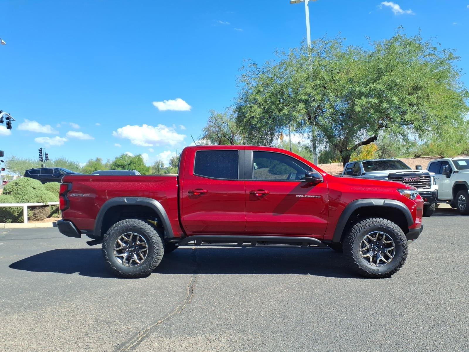 Used 2024 Chevrolet Colorado ZR2 w/ ZR2 Convenience Package III AWD/4WD image 4