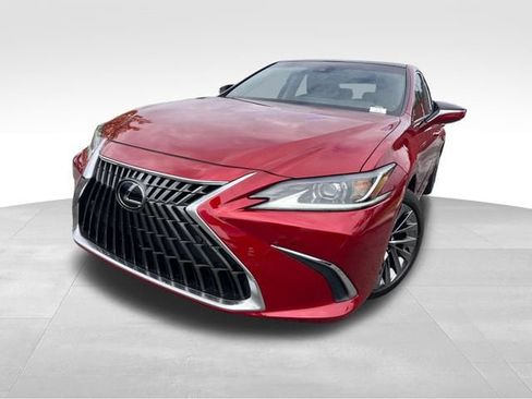 Used 2024 Lexus ES 350 w/ Luxury Package FWD image 9