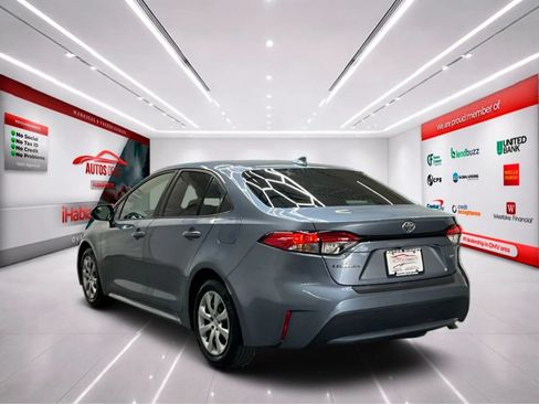 Used 2022 Toyota Corolla LE FWD image 5