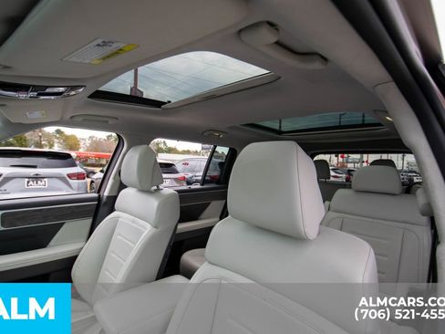 Used 2024 Hyundai Santa Fe Calligraphy image 9