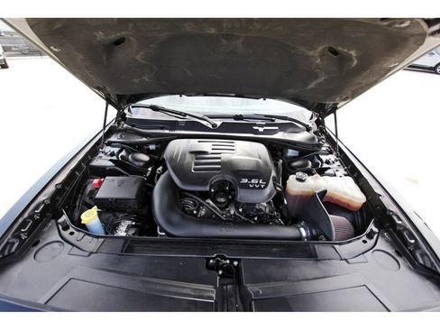 Used 2022 Dodge Challenger SXT w/ Blacktop Package image 31