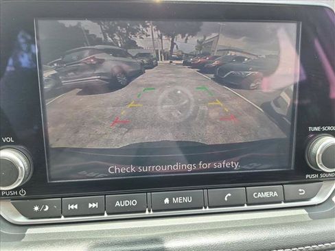 Used 2021 Nissan Rogue S FWD image 13