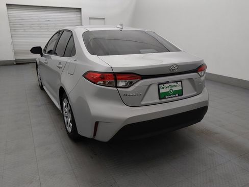 Used 2025 Toyota Corolla LE image 5