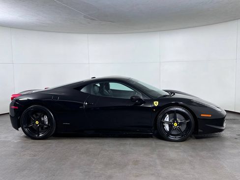 Used 2013 Ferrari 458 Italia Coupe RWD image 8