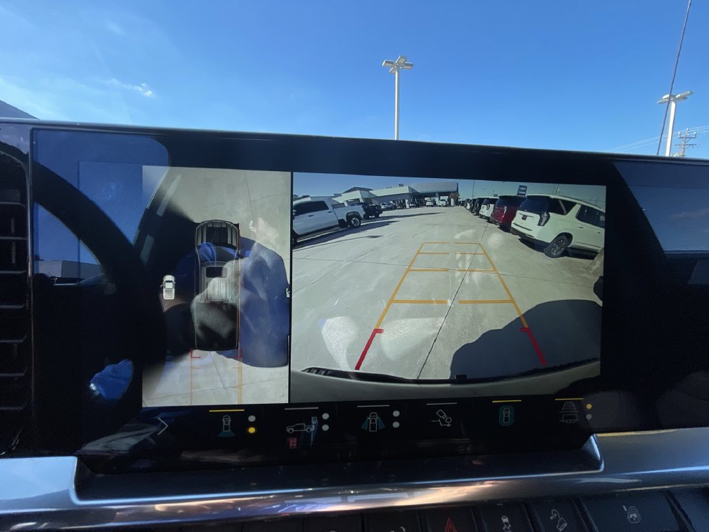 Certified 2022 Chevrolet Silverado 1500 LT Trail Boss w/ Convenience Package II AWD/4WD image 15