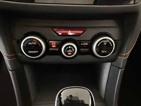 Used 2022 Subaru Crosstrek 2.5i Limited w/ Moonroof Package 2 AWD/4WD image 22