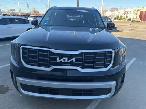 Used 2025 Kia Telluride S image 6