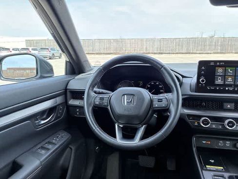 Used 2025 Honda CR-V Sport-L image 25
