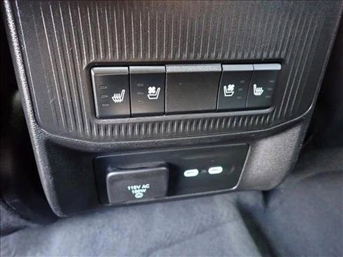 Used 2024 Jeep Wagoneer Launch Edition AWD/4WD image 11