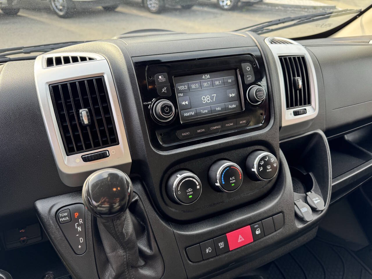 Used 2018 RAM ProMaster 1500 w/ Premium Appearance Group FWD image 17