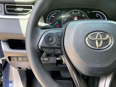Certified 2025 Toyota RAV4 XLE w/ Convenience Package AWD/4WD image 10
