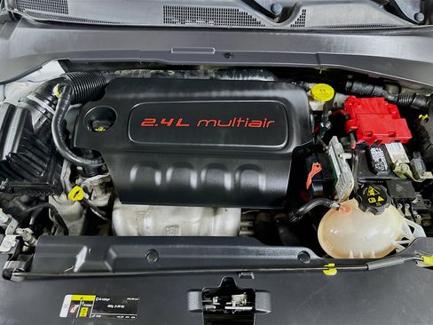 Used 2019 Jeep Compass Limited image 30