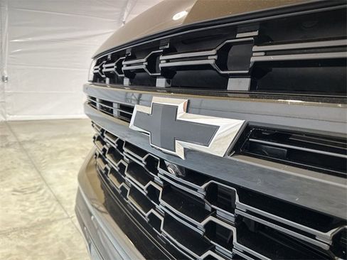 Certified 2024 Chevrolet Tahoe Z71 w/ Luxury Package image 31