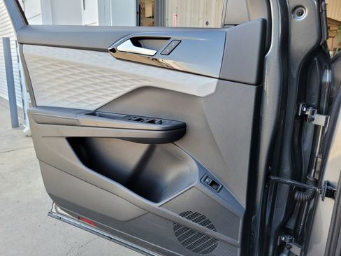 Used 2024 Volkswagen Taos S FWD image 25