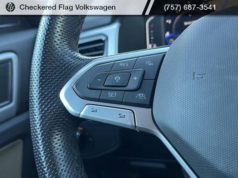 Used 2023 Volkswagen Atlas Cross Sport SEL R-Line image 34