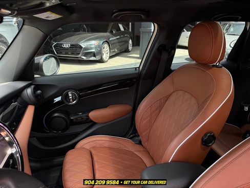 Used 2023 MINI Cooper S w/ Signature Upholstery Package FWD image 26