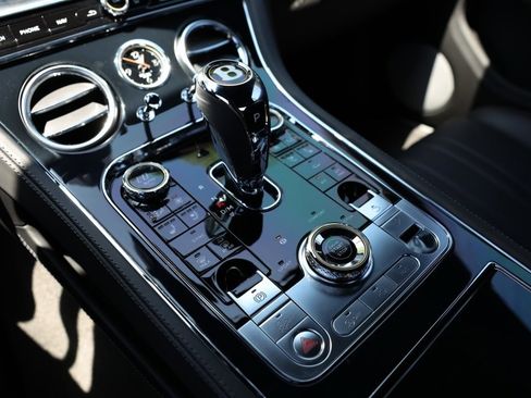 Used 2020 Bentley Continental GT image 20