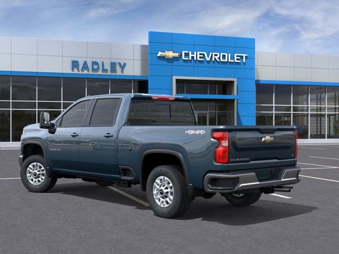 New 2026 Chevrolet Silverado 2500 LT image 3