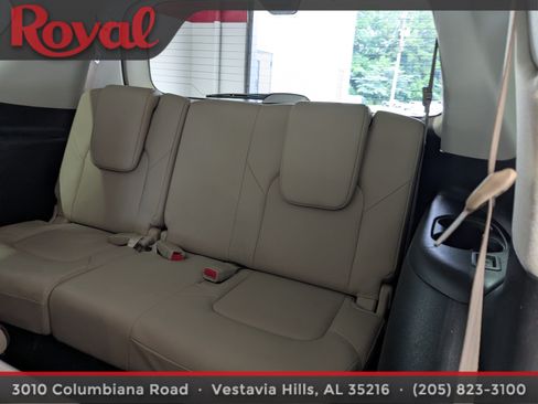 Used 2022 Nissan Armada Platinum w/ Captain's Chairs Package RWD image 19