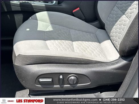 Certified 2019 Chevrolet Equinox LS FWD image 18