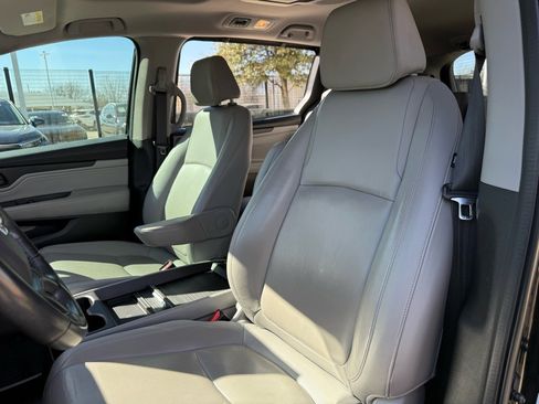 Used 2019 Honda Odyssey Touring image 14