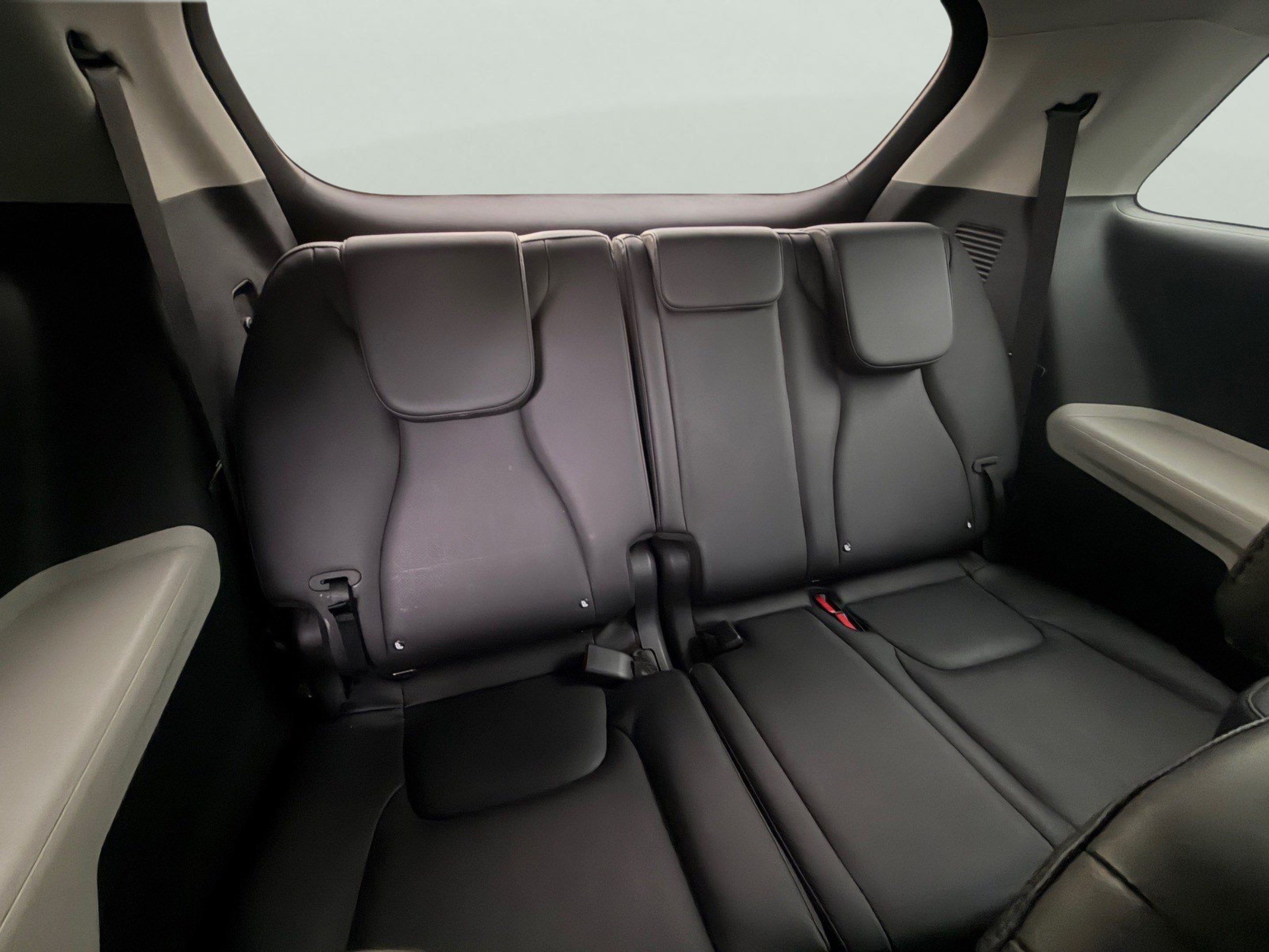 Used 2022 Kia Carnival LX FWD image 20