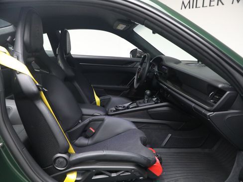 Used 2026 Porsche 911 GT3 RWD image 18