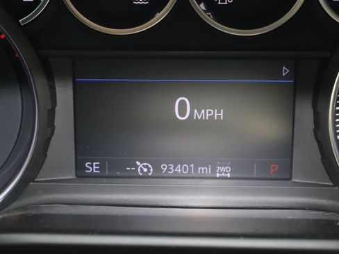 Used 2021 Chevrolet Silverado 1500 LT Trail Boss w/ Convenience Package II AWD/4WD image 10