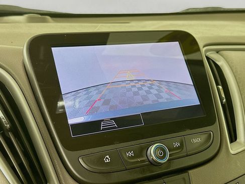 Used 2024 Chevrolet Malibu LT FWD image 19
