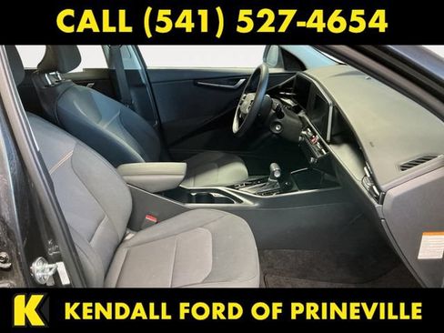 Used 2023 Kia Niro LX FWD image 15