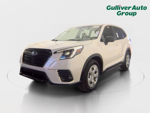 Used 2023 Subaru Forester AWD/4WD image 1