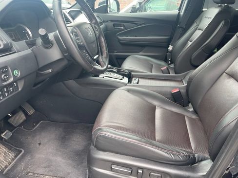 Used 2020 Honda Ridgeline Black Edition image 5