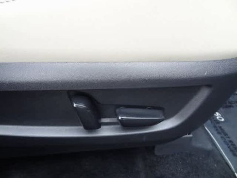 Used 2020 INFINITI QX50 Luxe w/ Navigation Package image 17