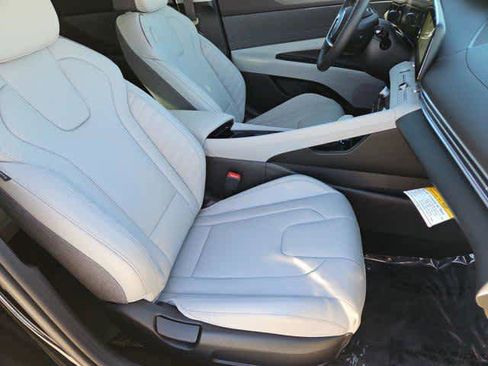 New 2026 Hyundai Elantra Limited image 22