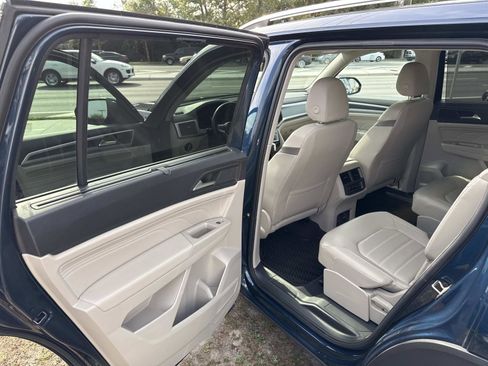 Used 2023 Volkswagen Atlas SEL Premium image 15