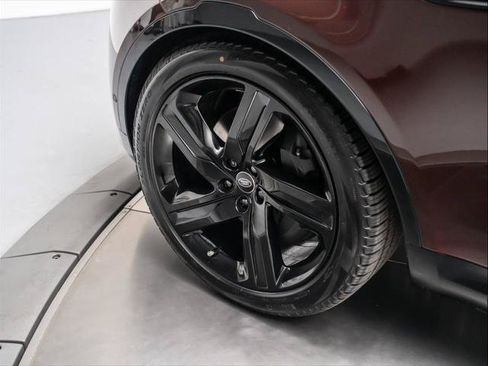 New 2026 Land Rover Discovery Limited Edition AWD/4WD image 12