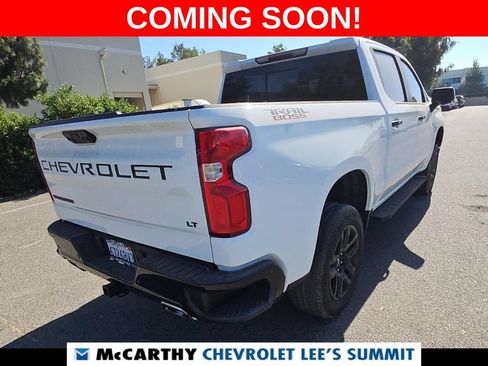 Used 2023 Chevrolet Silverado 1500 LT Trail Boss w/ Convenience Package II AWD/4WD image 4
