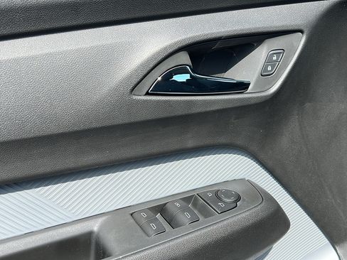 New 2027 Chevrolet Bolt RS w/ Technology Package FWD image 16