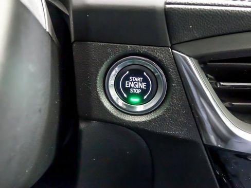 Used 2024 Buick Encore GX Sport Touring image 16