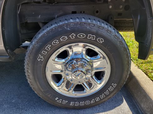 Used 2024 RAM 2500 Tradesman w/ Chrome Appearance Group image 7