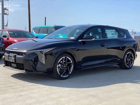 New 2026 Kia K4 GT-Line image 7