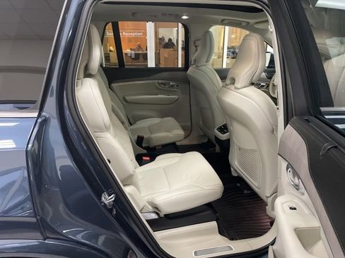 Certified 2024 Volvo XC90 B6 Ultimate w/ Protection Package image 13