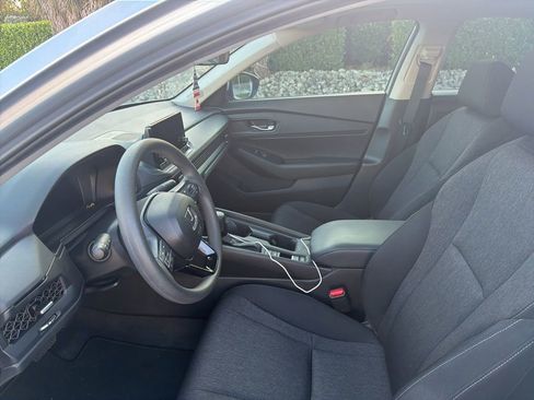 Used 2024 Honda Accord EX image 10