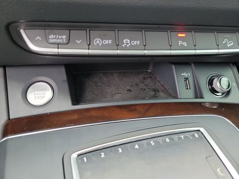 Used 2019 Audi Q5 2.0T Premium Plus w/ Premium Plus Package image 29