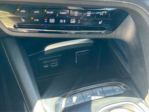 Used 2022 Buick Envision Essence w/ Technology Package I FWD image 49