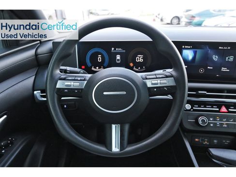 Certified 2026 Hyundai Santa Cruz SE FWD image 16