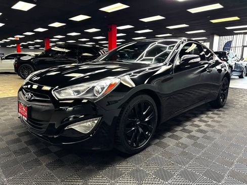Used 2016 Hyundai Genesis 3.8 image 7